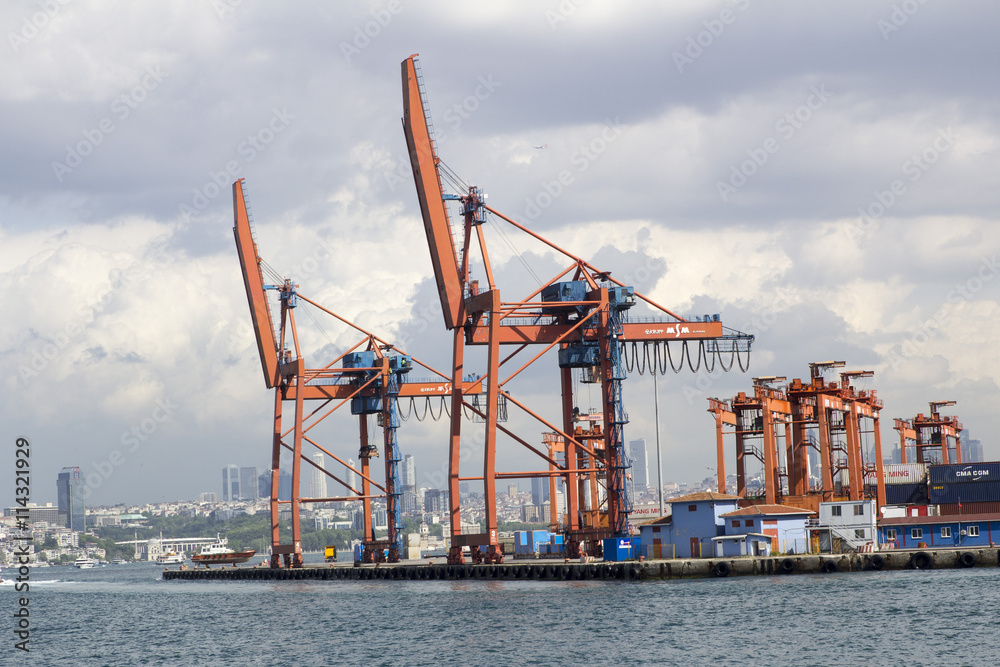 harbor cranes of İstanbul, Kadikoy