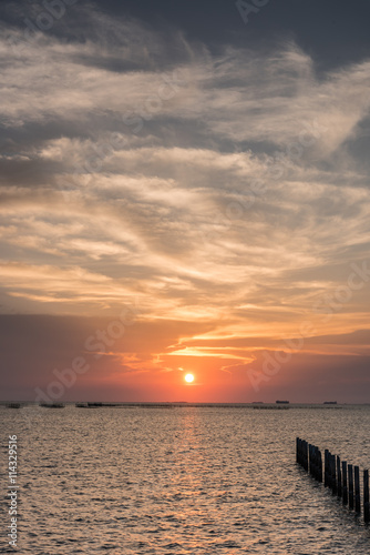Fototapeta Naklejka Na Ścianę i Meble -  Beautiful landscape seascape sunset