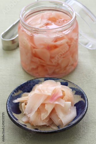 Fotografi sushi ginger, homemade sweet pickled ginger, japanese food