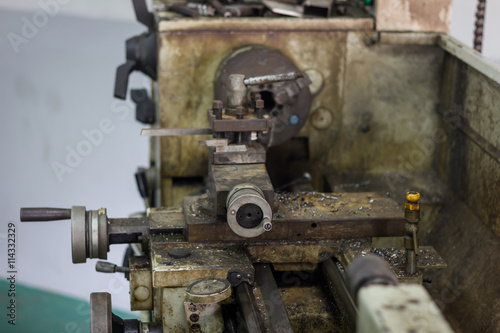 Lathe machining old and dirty