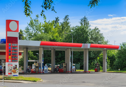 Fototapeta Naklejka Na Ścianę i Meble -  gas station