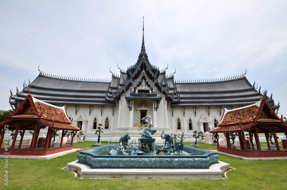 Fototapeta premium Sanphet Prasat Palace in Ancient City, Bangkok
