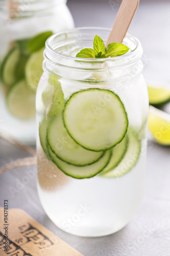 Lime and cucumber lemonade in mason jars