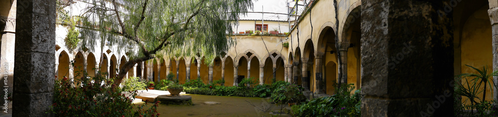 Fototapeta premium The Cloisters of the church of San Francisco in Sorrento Italy