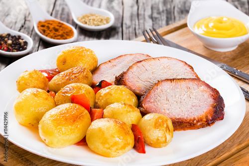 Oven Baked new potatoes with pork tenderloin