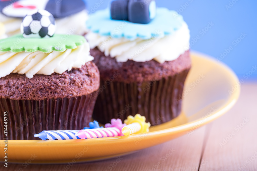 Delicious cupcakes on table Delicious cupcakes on table