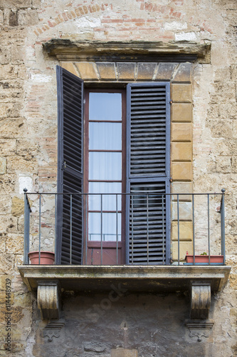 Les fenêtres et balcons de Toscane © Jean-Paul Comparin