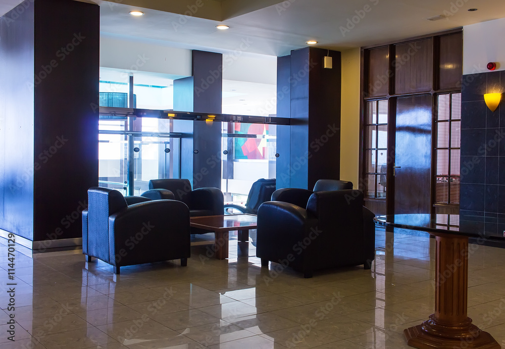 Φωτογραφία beautiful interior of a modern hotel with the use of metal