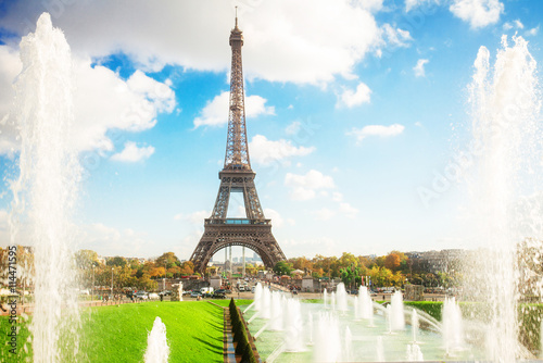 Photography Eiffel Tower and fountains of Trocadero