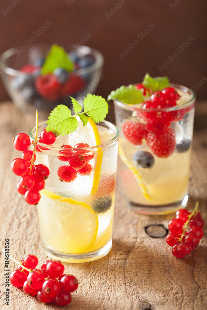 summer lemonade with berry and lemon summer lemonade with berry and lemon