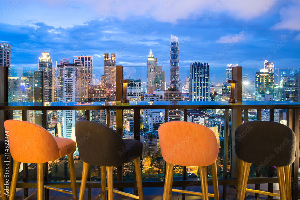 Fototapeta premium Bangkok skyline view point from rooftop bar in Bangkok, Thailand