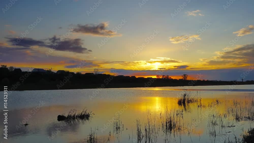 landscape with sunset over lake, panorama timelapse, 4k
landscape with sunset over lake, panorama timelapse, 4k