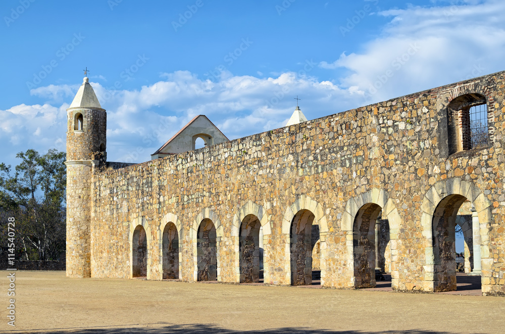 Fototapeta premium View to Convento de Cuilapam in Oaxaca