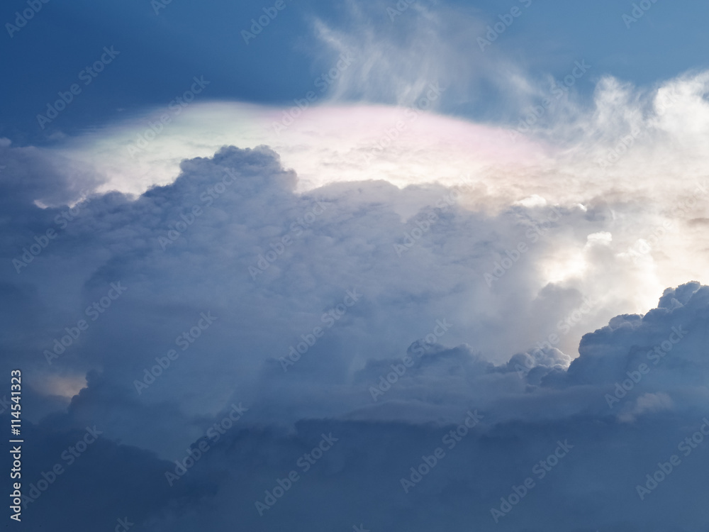 Fototapeta premium Sun shines through the rain clouds, Before became rainstorm (storm, rain clouds,sky)