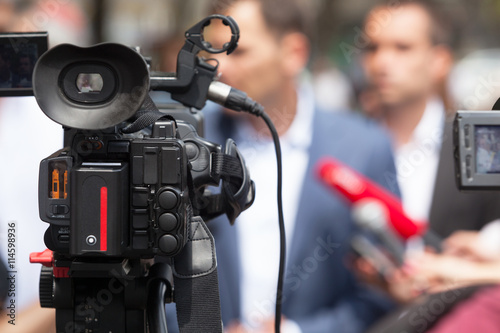 News conference. Journalism.