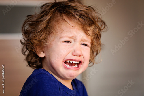 Foto Crying Little Baby Boy