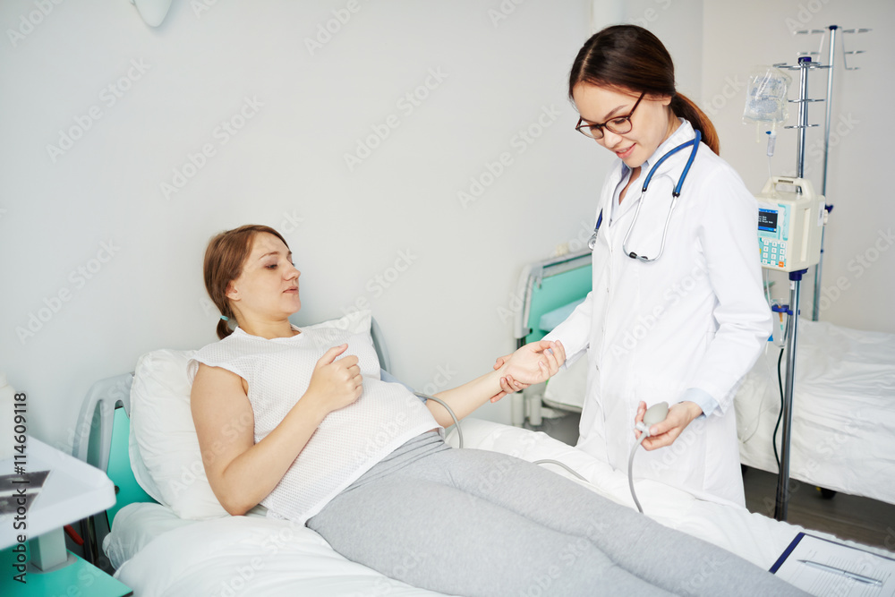 Fototapeta premium Visiting obstetrician