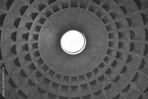 Fototapeta Naklejka Na Ścianę i Meble -  pantheon dome/roma