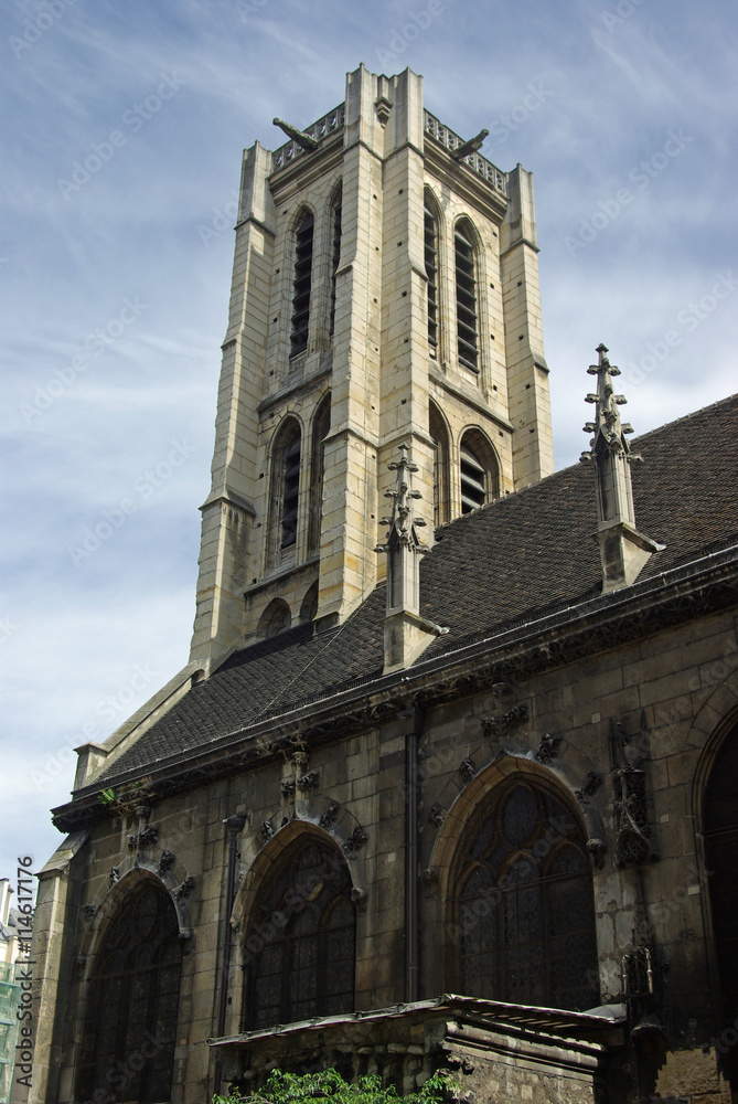 Tour de l'église Saint-Nicolas-des-Champs à Paris