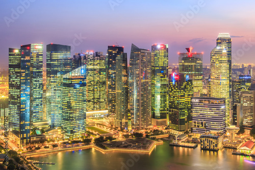 Landscape of the Singapore financial district and business building. © Southtownboy Studio