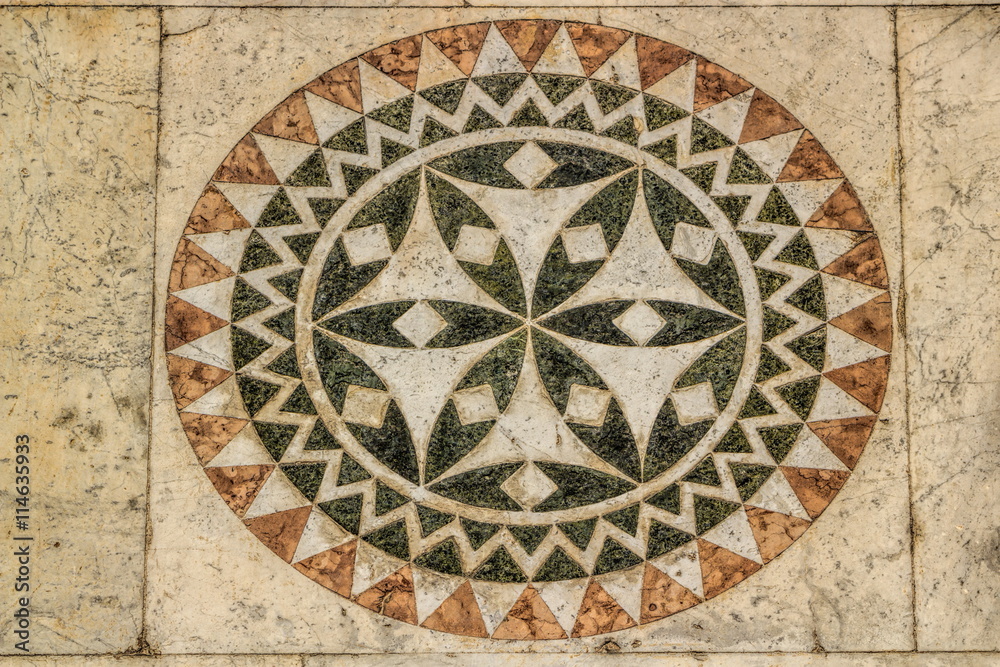 Lucca, Mosaik am Dom