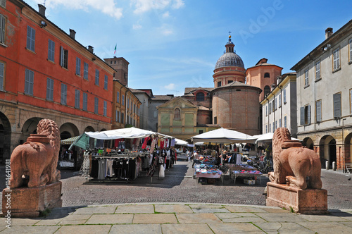 Il mercato di piazza  San Prospero di Reggio Emilia photo