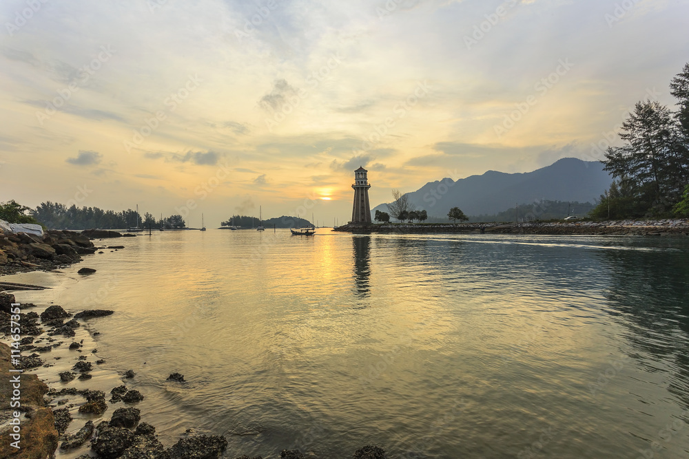 Fototapeta premium Warm Sunset at coastal beach in Langkawi Island, Kedah, Malaysia