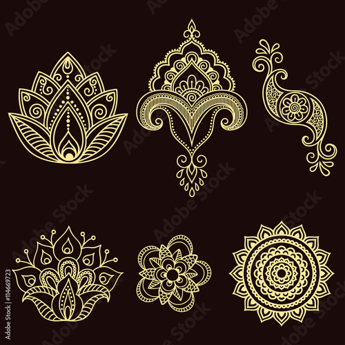 Henna tattoo flowers. Mehndi. Set.
