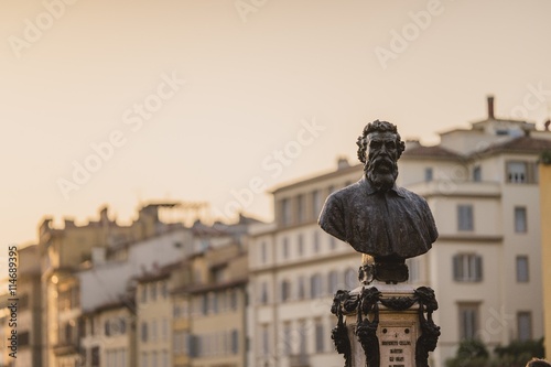 benvenuto Cellinis statue on the ponte vecchio