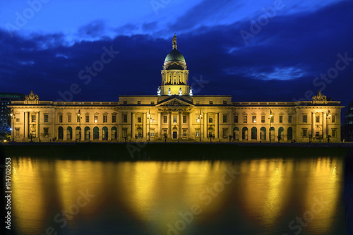 Obraz na płótnie Customs House - Dublin - Ireland