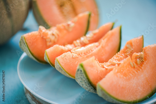slices of fresh cantaloupe melon