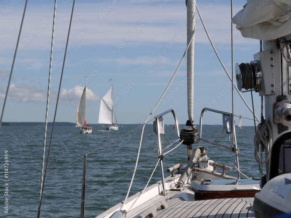 Fototapeta premium Unter Segeln auf dem Vänernsee