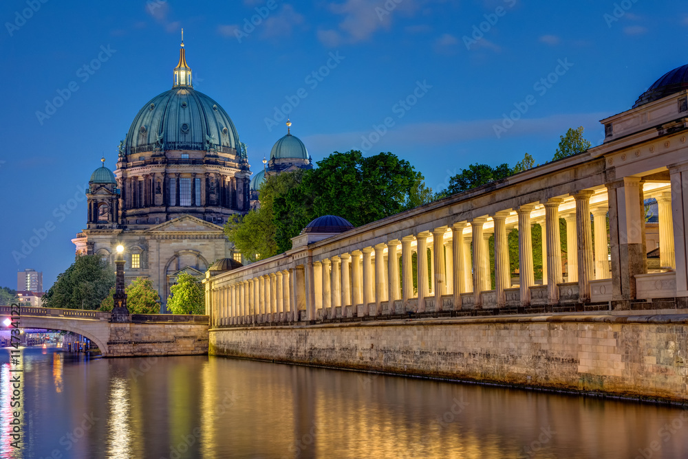 The Dom and the island of museums in Berlin at night
