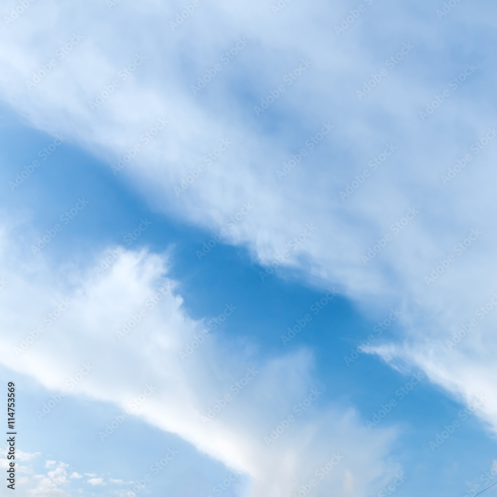Fototapeta premium Niebieskie niebo