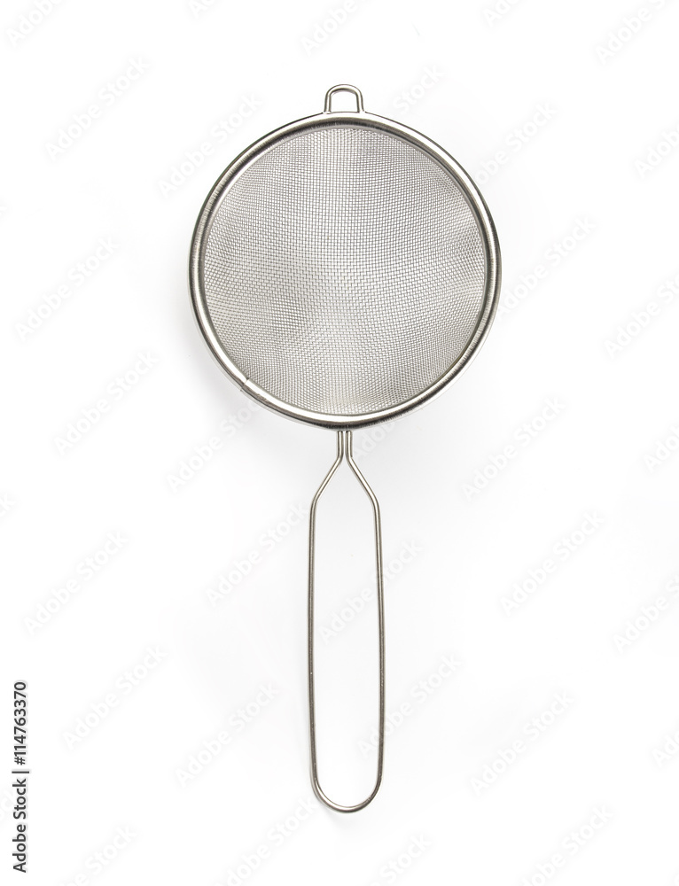 Colador de cocina sobre fondo blanco Colador de cocina sobre fondo blanco