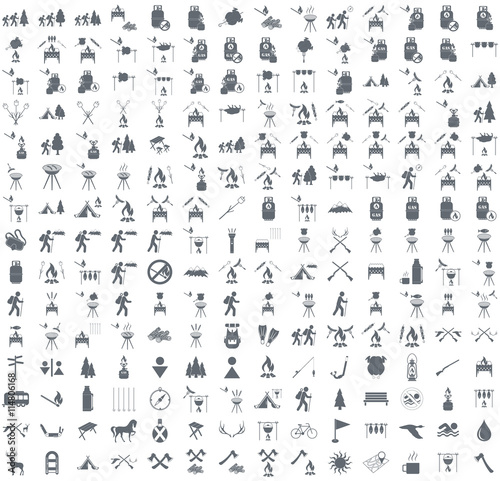 Photo Set of camping equipment icons. Vector illustration
