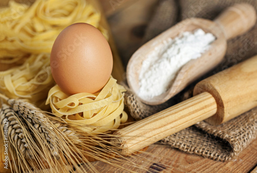 Spaghetti nest and eggs - food