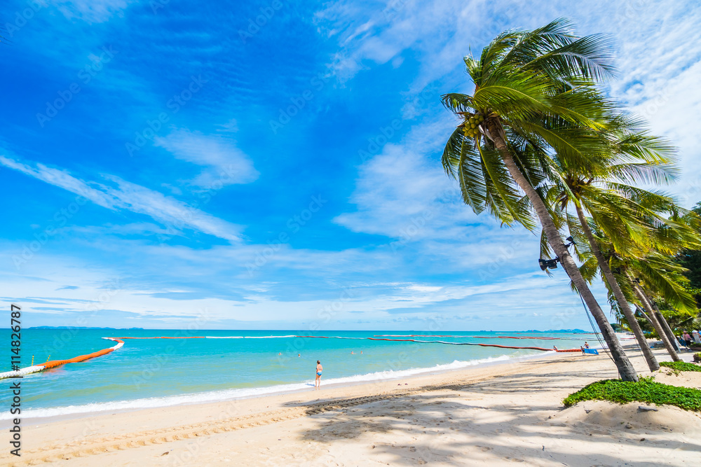 Obraz premium Beach and sea