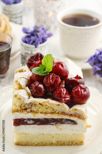 Cherry layer cake