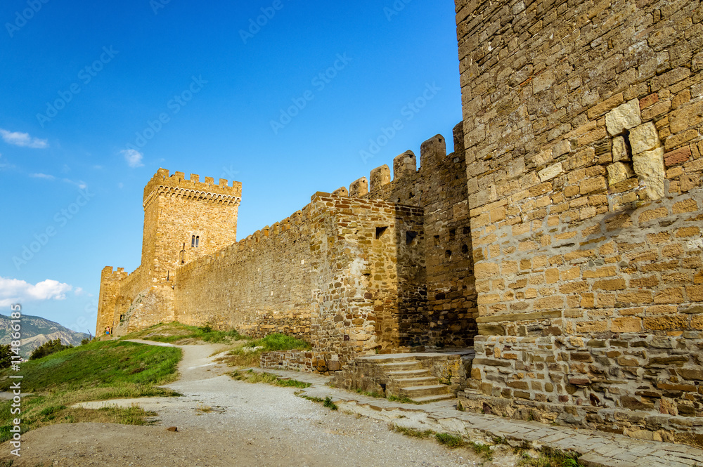 Obraz premium генуэзская крепость в городе Судак, полуостров Крым, Черное море