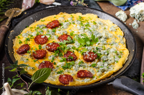 Omelet with blue cheese and sausage