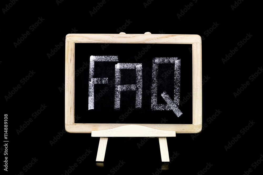 FAQ-Symbol auf Schultafel