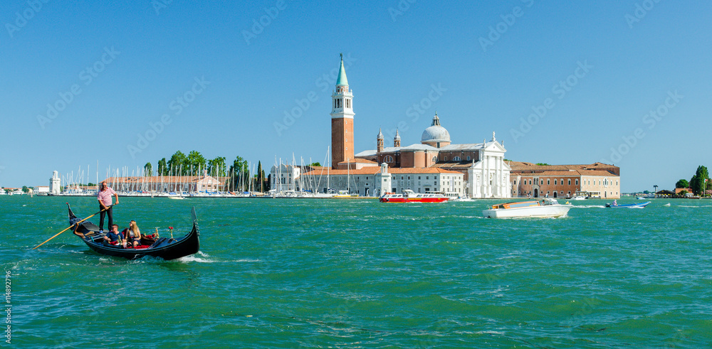 Gondole et Ile San Giorgio Maggiore à Venise