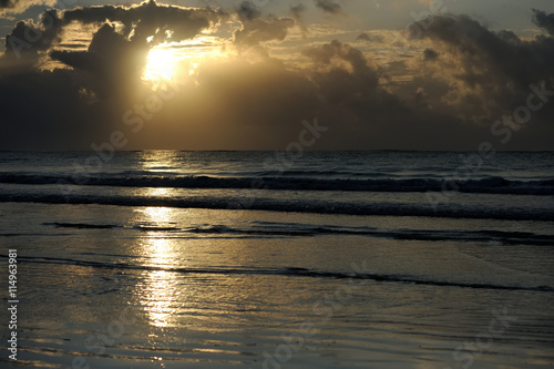 Fototapeta Naklejka Na Ścianę i Meble -  Sunset over sea
