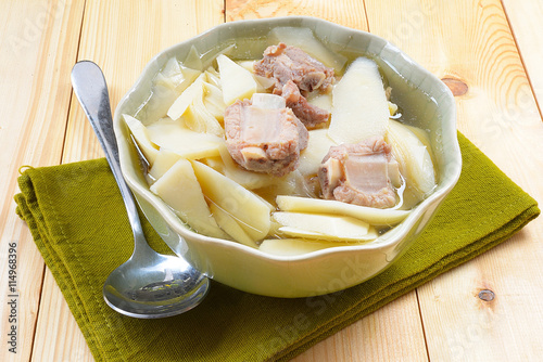 bamboo shoot boiled with pork
