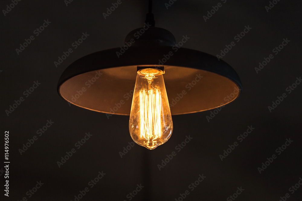 Retro tungsten lamp in the round lampshade Retro tungsten lamp in the round lampshade
