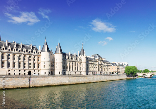 La Conciergerie, Paris, France © neirfy