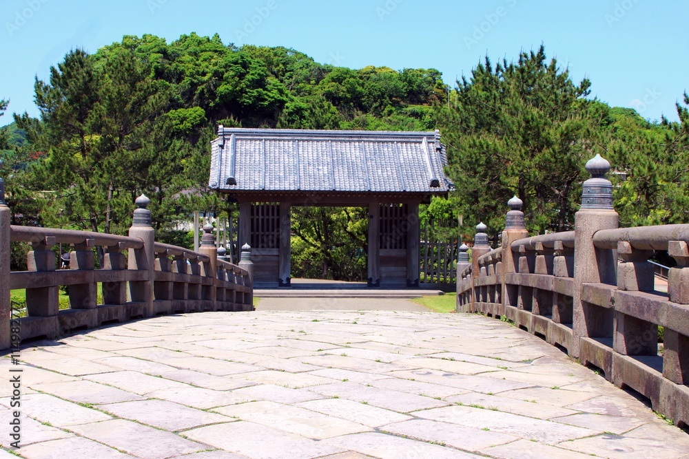 石橋記念公園　西田橋と御門