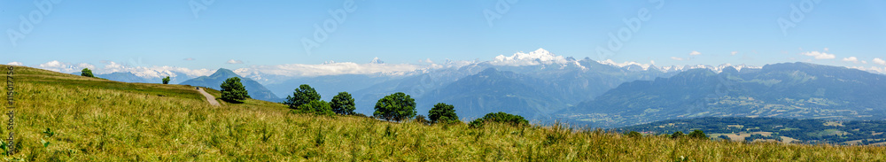 Vue de la chaine du Mont Blanc depuis le Salève