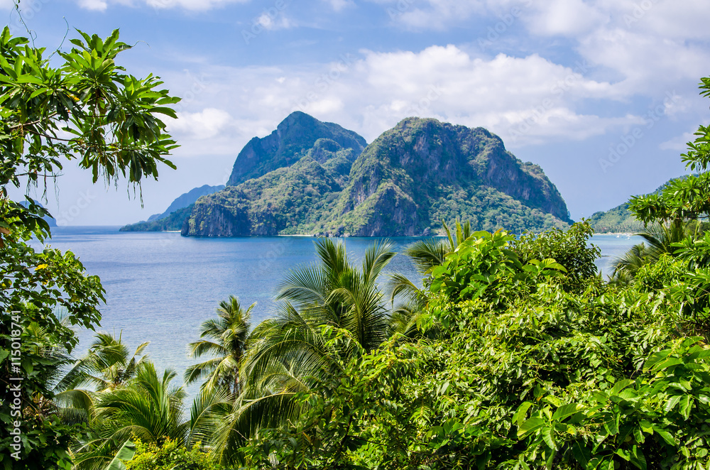 Fototapeta premium Seven comando beach, El, Nido, Palawan, Philippines